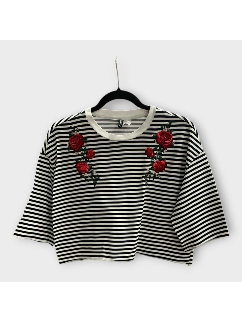 H&M Women's Multi and Black Crop-top